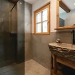 Alpine Stern 木屋 格罗萨尔